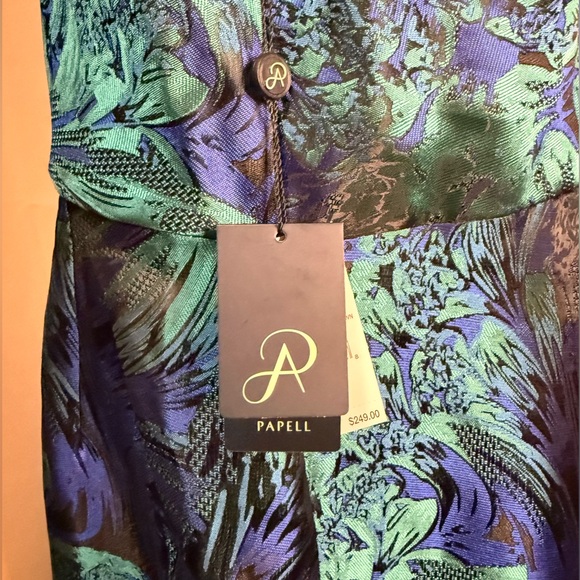 NWT- Adrianna Papell Metallic Gown - Picture 5 of 12